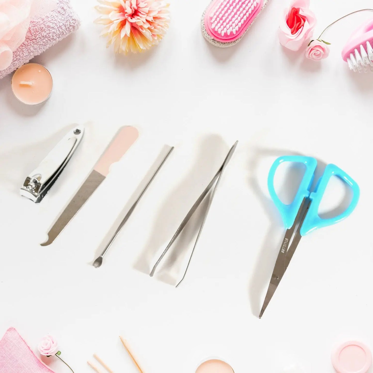 5 - in - 1 Stainless Steel Manicure Set – Luxury Nail Cutter & Grooming Kit for Women - Chestore