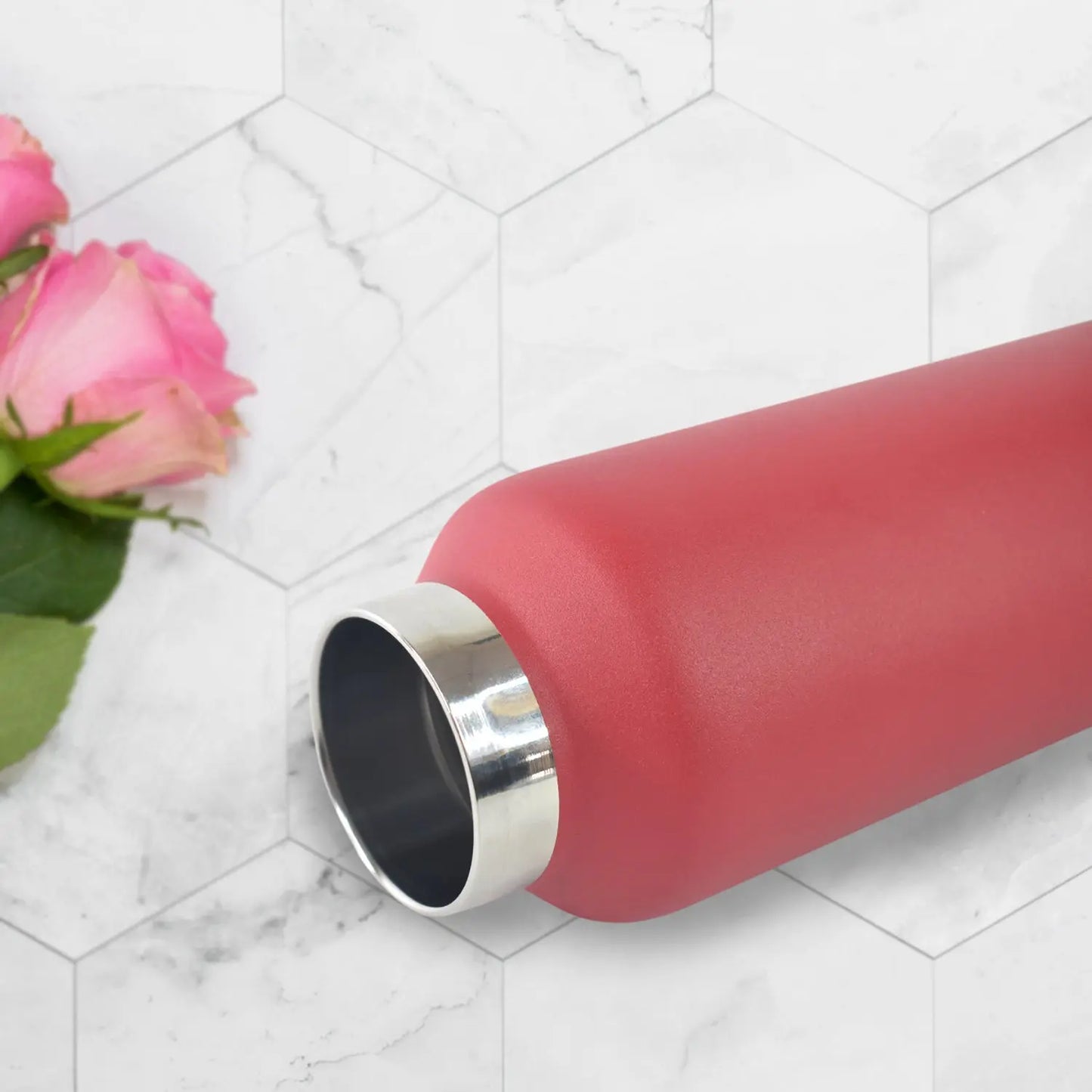 Vacuum Insulated Stainless Steel Water Bottle – 630ml Leakproof & Durable 💧🔥❄️ - Chestore
