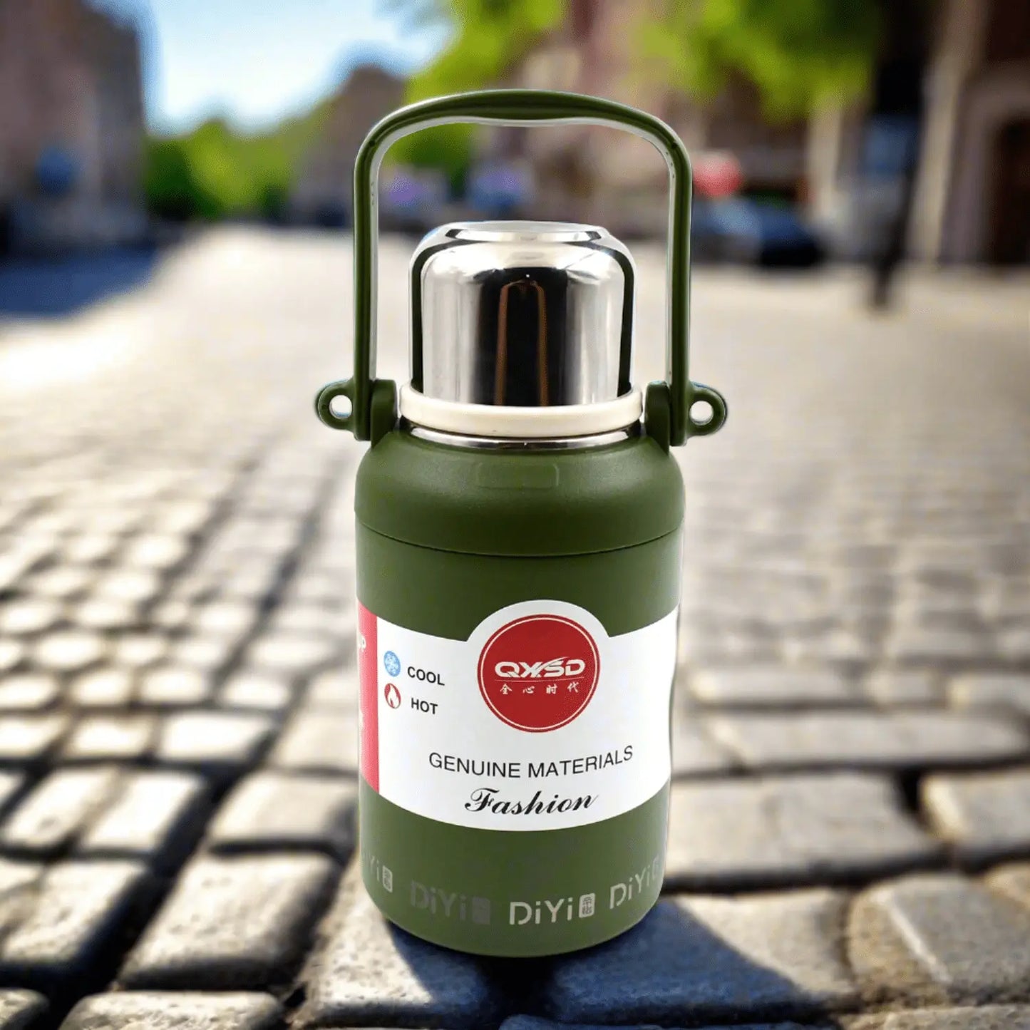 Stainless Steel Vacuum Insulated Water Bottle – 900ml Leak - Proof Flask with Hanging Strap - Chestore