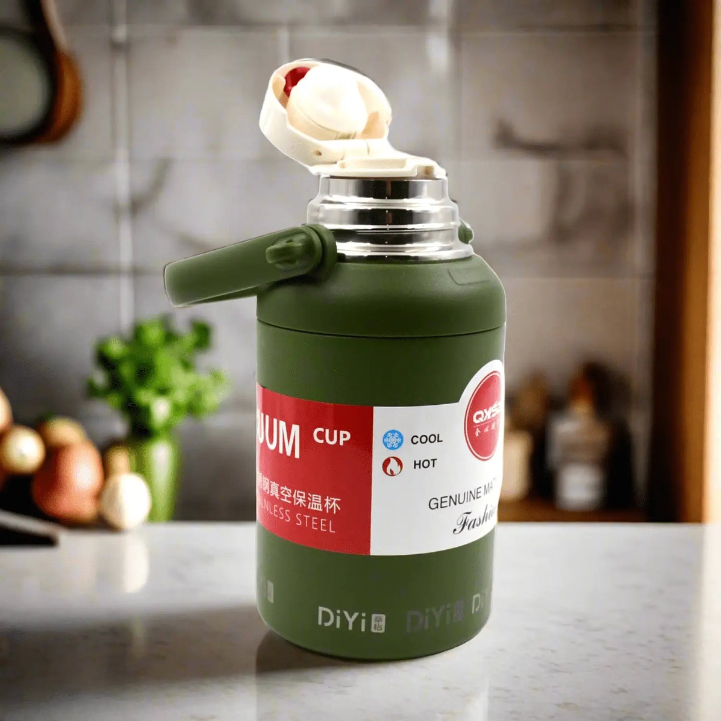 Stainless Steel Vacuum Insulated Water Bottle – 900ml Leak - Proof Flask with Hanging Strap - Chestore