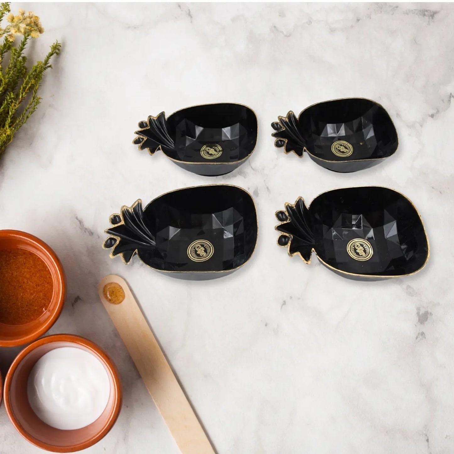 Pine Junction Ceramic Tea Cups & Mug Set with Pineapple - Shaped Serving Bowl – 12 - Piece Set - Chestore