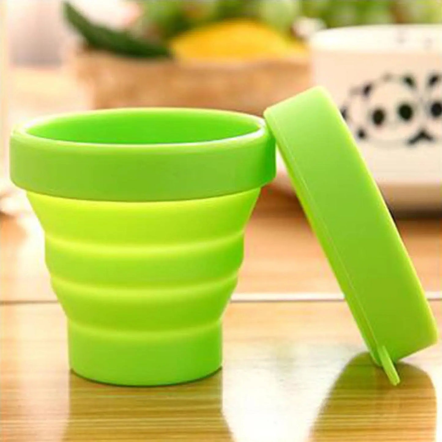Round Silicone Foldable Travel Mug with Lid - Chestore