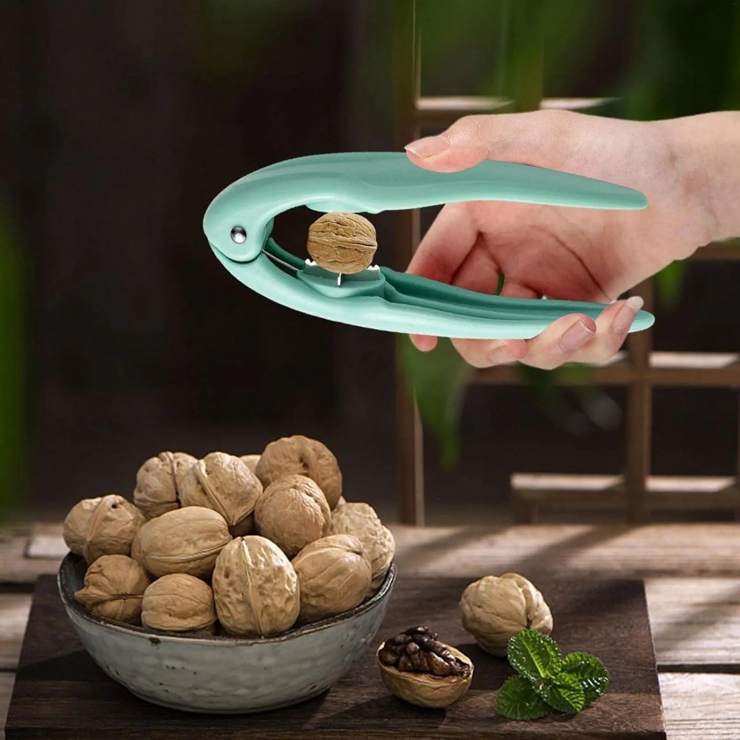 Heavy - Duty Nutcracker – Chestnut & Nuts Opener Clip for Easy Cracking - Chestore