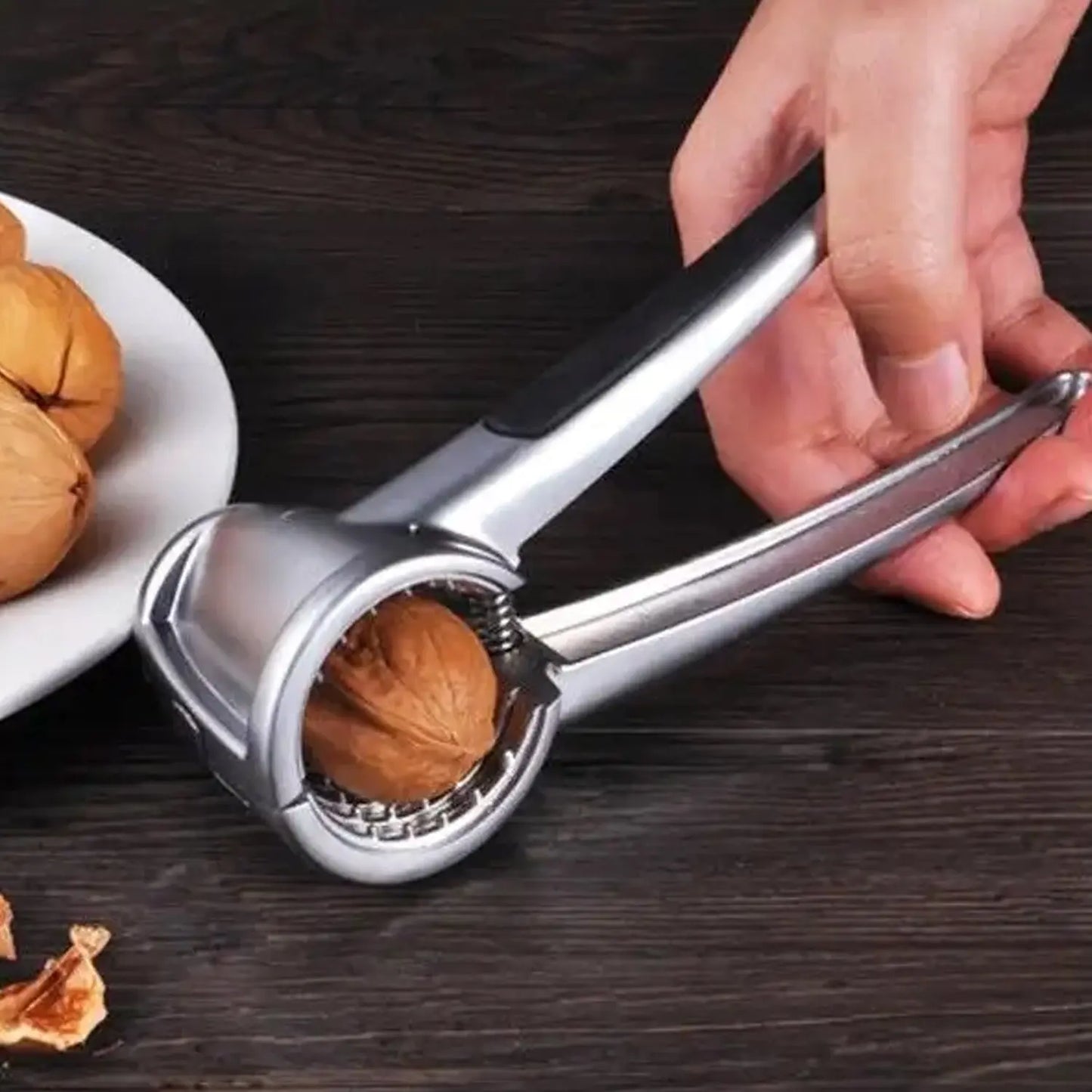 Luxury Die - Cast Walnut Cracker & Nut Cutter – Stainless Steel - Chestore