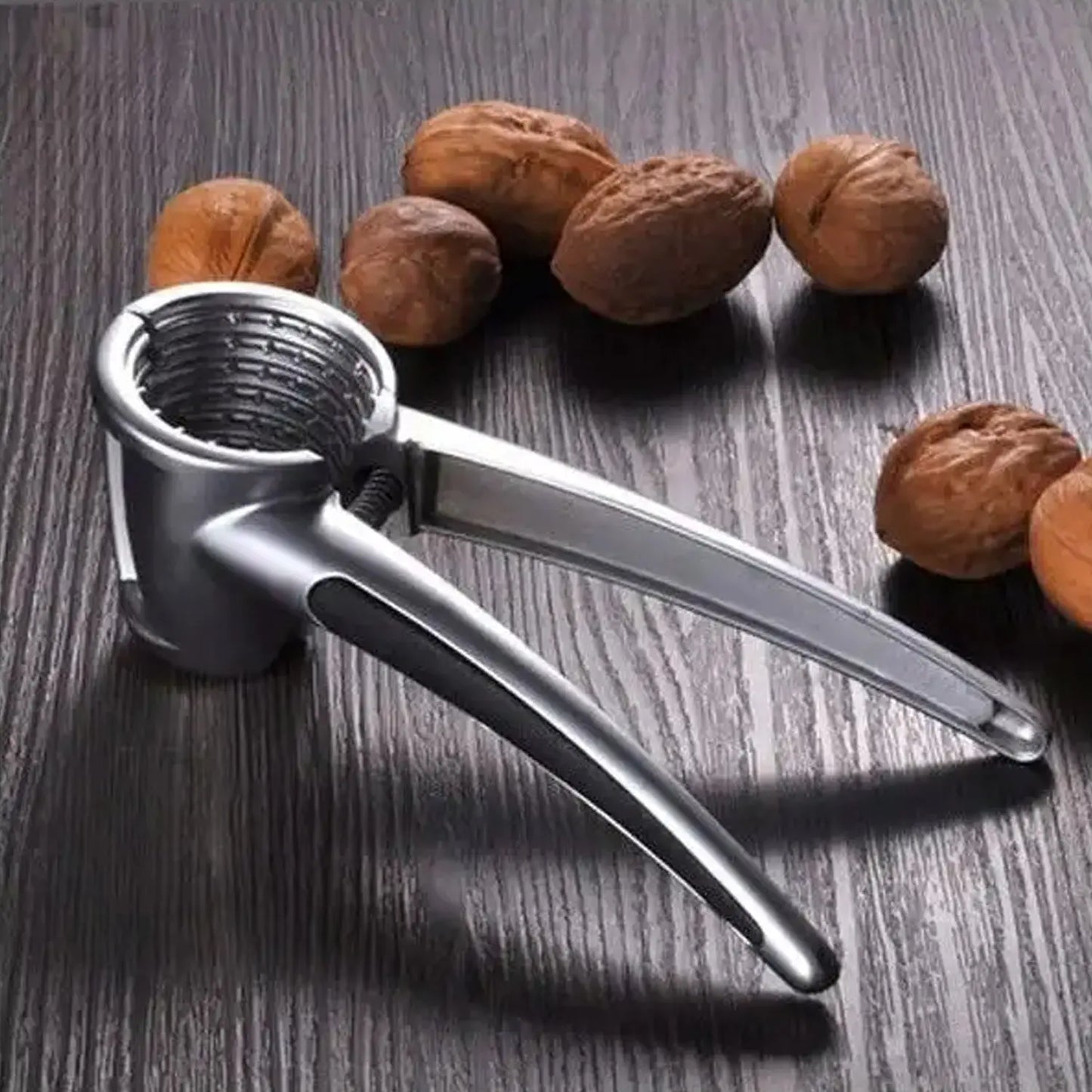 Luxury Die - Cast Walnut Cracker & Nut Cutter – Stainless Steel - Chestore