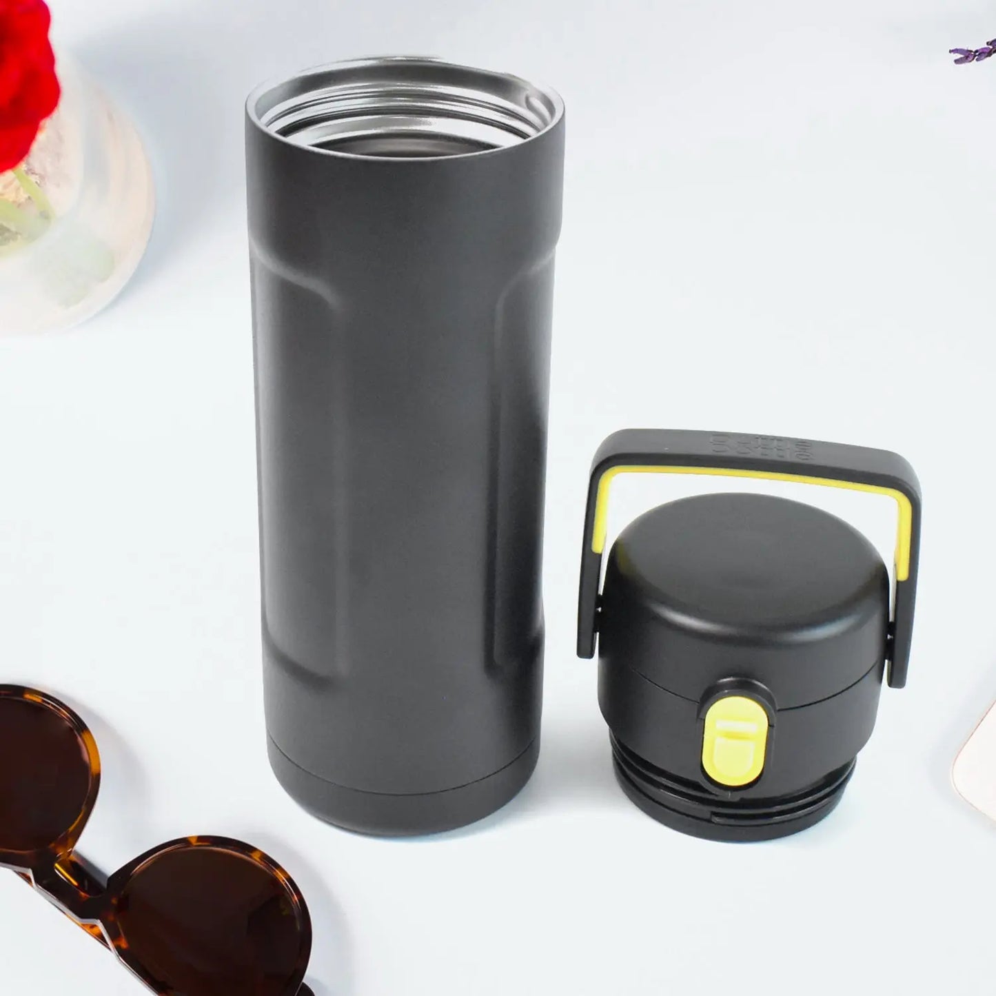 Vacuum Insulated Water Bottle – Leakproof, BPA - Free & Perfect for Hot & Cold Drinks 💧🔥❄️ - Chestore